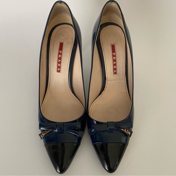 Prada Pointed toe Patent Leather Stiletto Heels Pumps with Bow - Picture 3 of 14